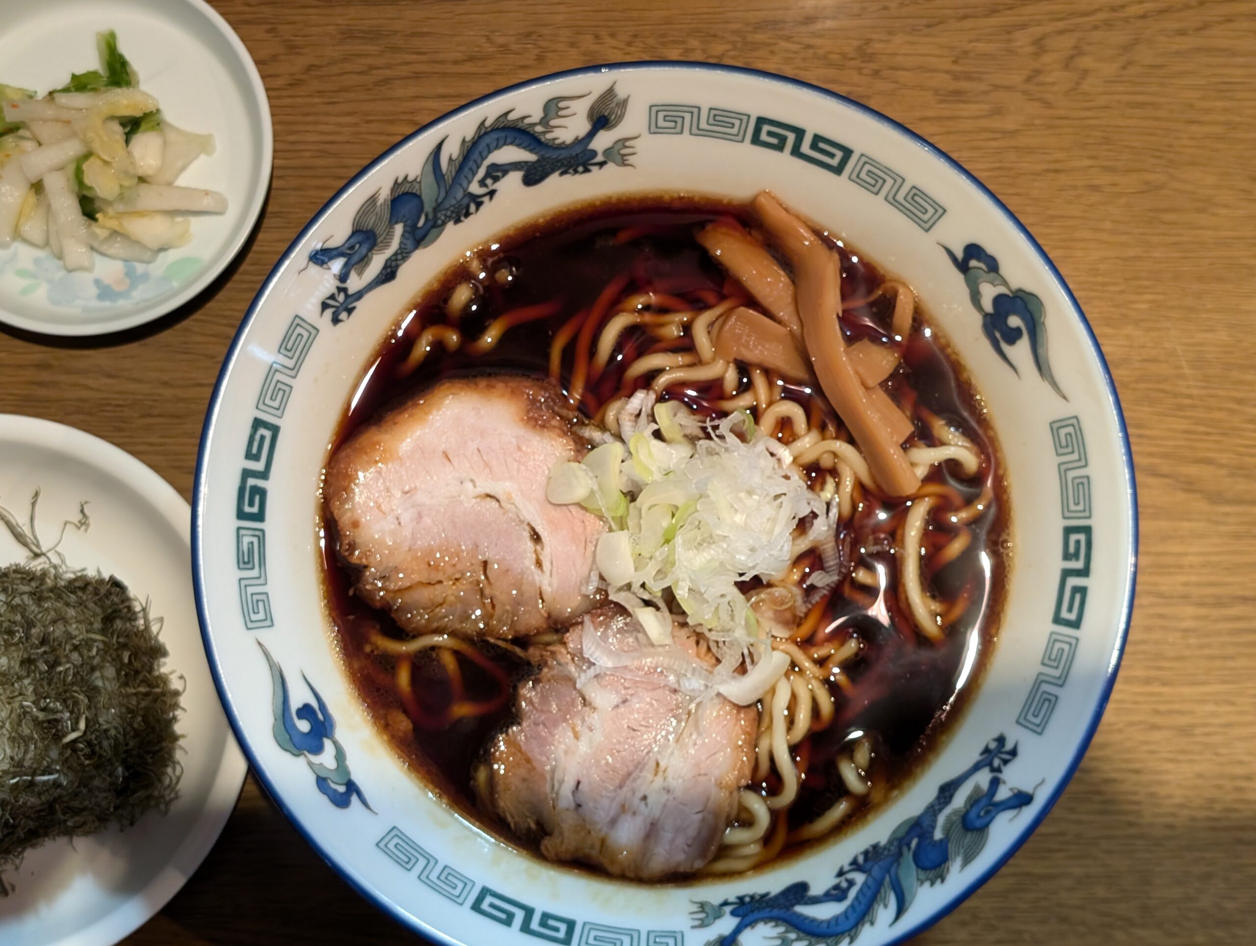 中華そば だゐち 中華そば実物(澄んだスープと細麺)