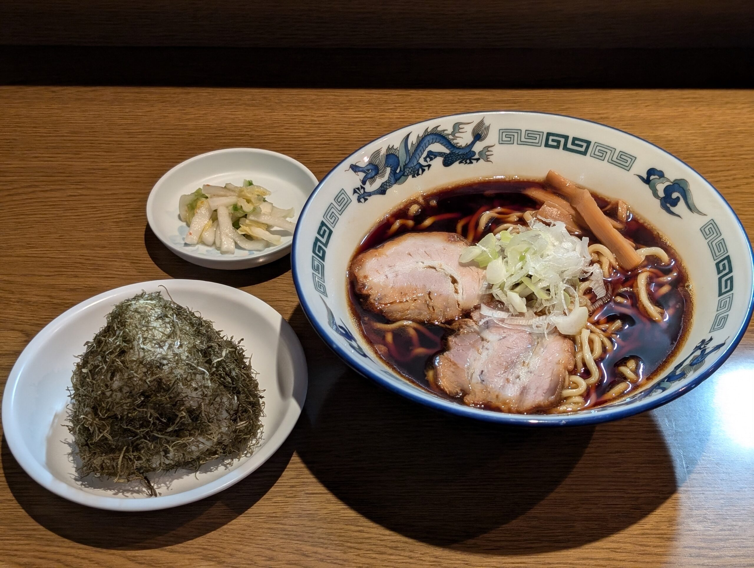 中華そば だゐち 食事中の様子
